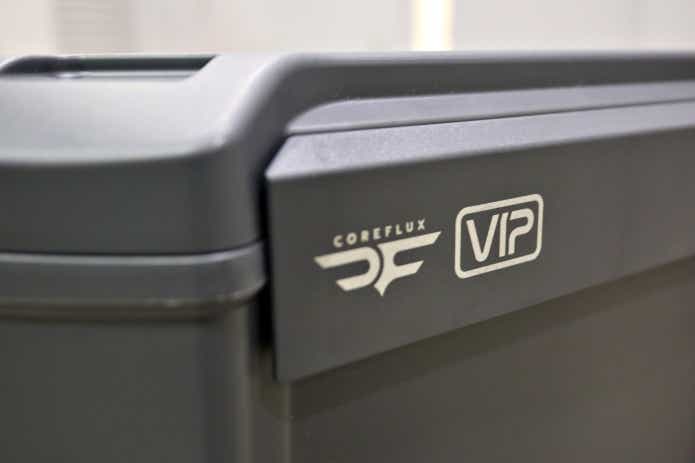 コアフラックス「クーラーボックス VIP」