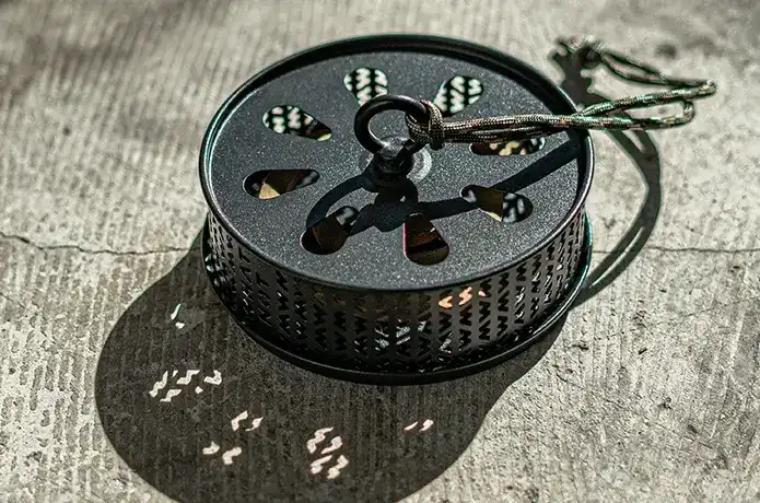 WHATNOT「MOSQUITO COIL HOLDER」