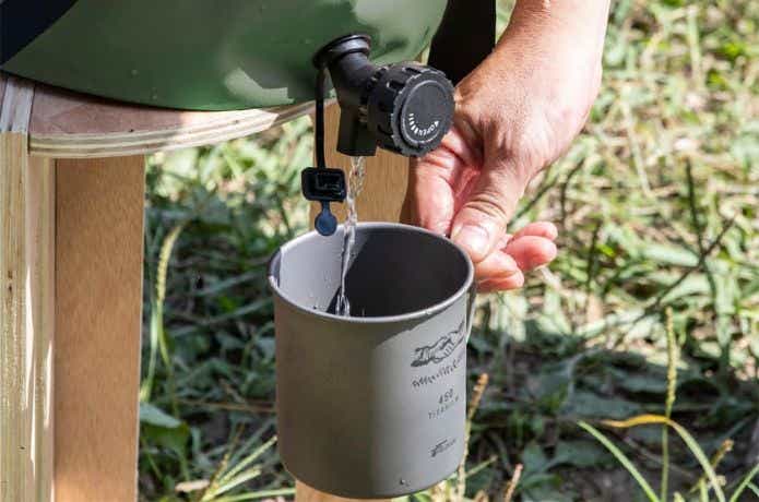 FIELDOOR「ウォータージャグ 10L」の蛇口ノブ