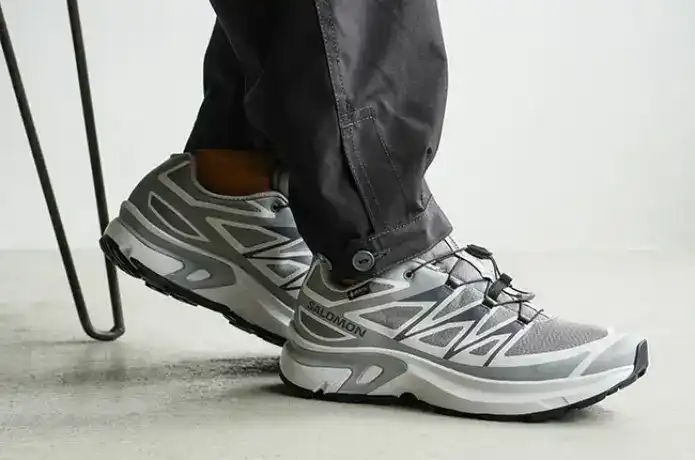 サロモンのXT-EVR GORE-TEX