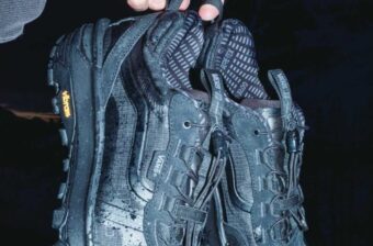 アディダス・サロモンの名作が進化。晴れでも一軍 “防水スニーカー” 10選