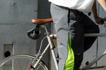 【“着る日傘”に防虫まで】 暑い夏こそ。メンズの「涼しいパンツ」7選