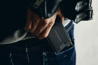 これは売れる予感…！エレコムの最新アクセサリー4種。スマホに「ギア感」をプラスする武骨でタフな本気仕様