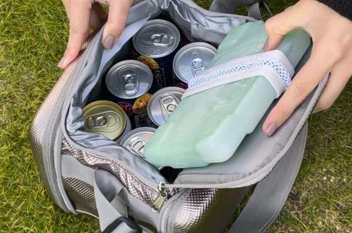 ロゴス 倍速凍結・氷点下パックMで飲み物を冷やす