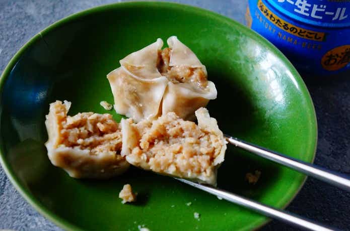 業務スーパーの大粒肉焼売を箸割り