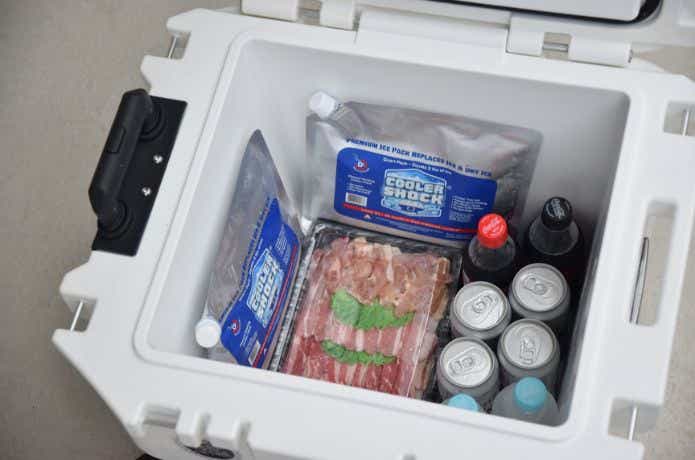 津田商会 クーラーショックLで食材を冷やす