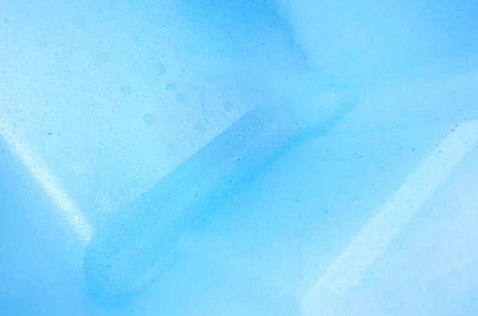 発泡スチロール内の結露水