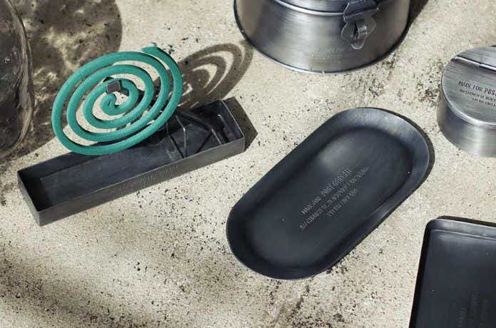 ポストジェネラル インダストリアル モスキートコイルホルダーとアウトドアアイテム