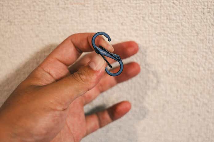Sビナーのバネを押してみる