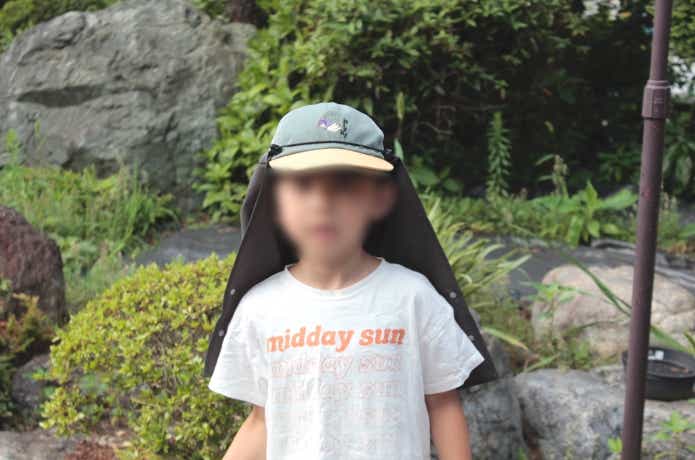 こどもサイズの帽子に装着