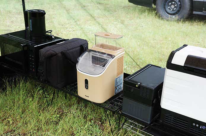 サイトに置かれたIce Cube Maker
