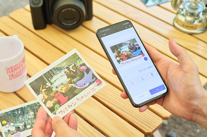 チェキプリント™と富士フイルム公式アプリ「instax UP!™」のスキャンした画面
