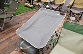 「ガチ寝じゃない、横になるだけ…」→コレで叶いそう。“ちょい寝がしやすい”ロゴス新作です
