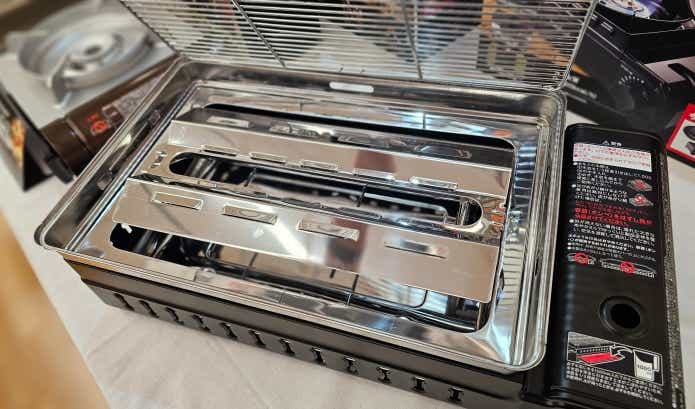イワタニ「ワイドBBQグリル」
