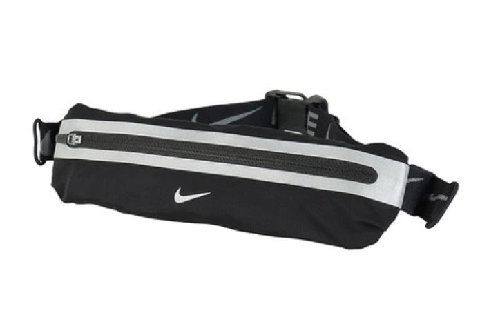NIKE「スリム ウエストパック 4.0」