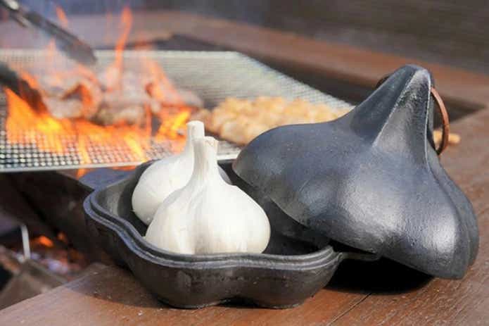 鋳鉄ロースター にんにくん