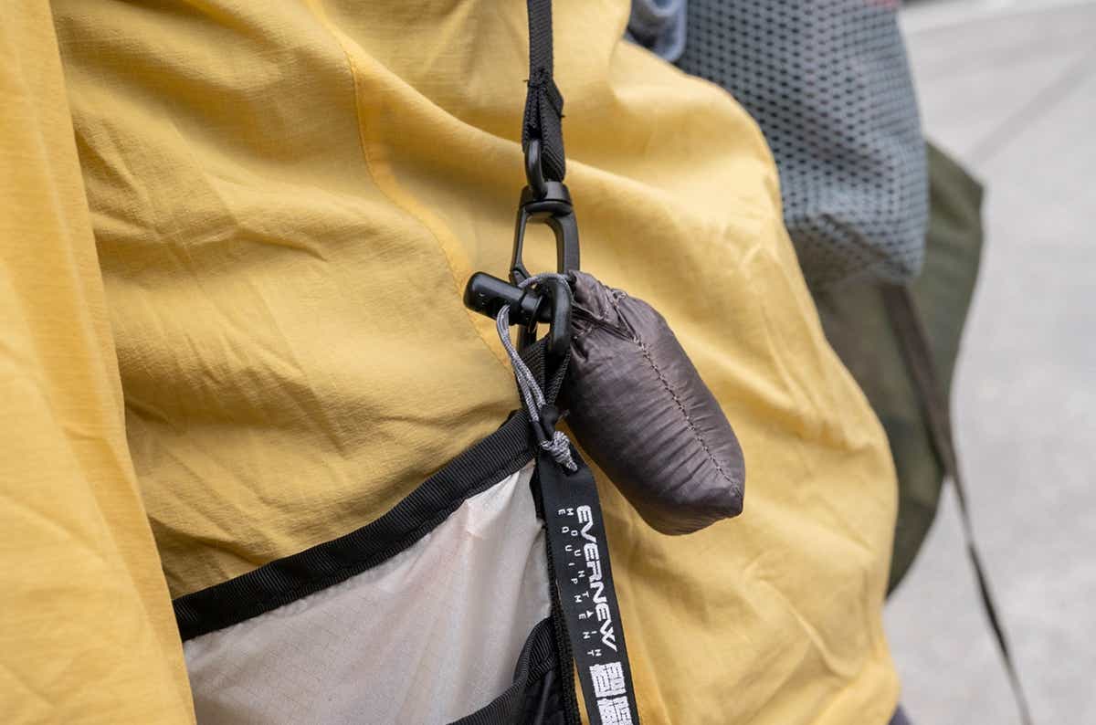 EVERNEW（エバニュー）「Dhūta bag DG」と「Dhūta bag ALR」の2モデル