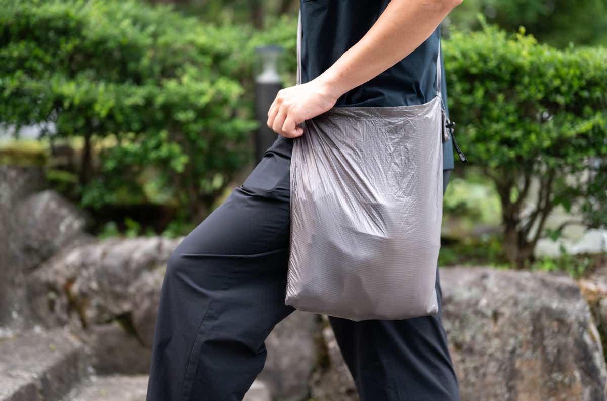 EVERNEW（エバニュー）「Dhūta bag DG」と「Dhūta bag ALR」の2モデル