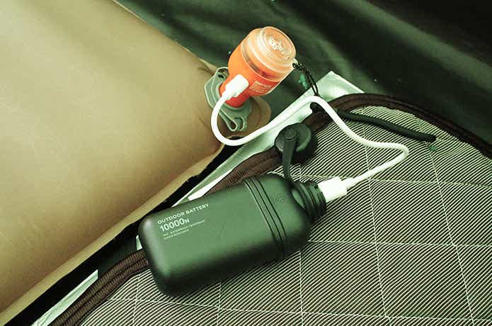 CAMPING ECONOVAを使った空気入れ
