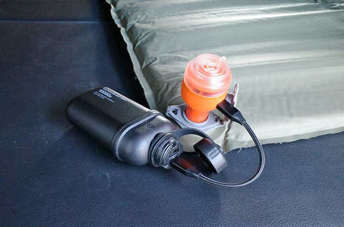 CAMPING ECONOVAを使った空気入れ
