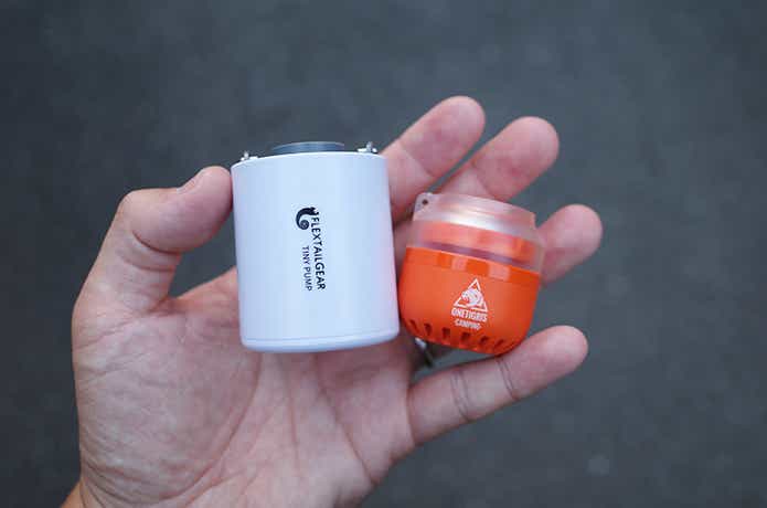 バッテリー搭載エアポンプとCAMPING ECONOVA