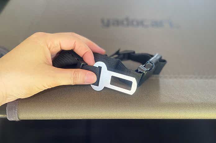 yadokari「カーベッド」転倒防止ベルト