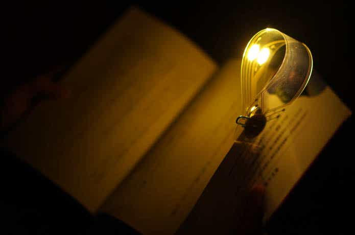 共栄designのbookmark film light