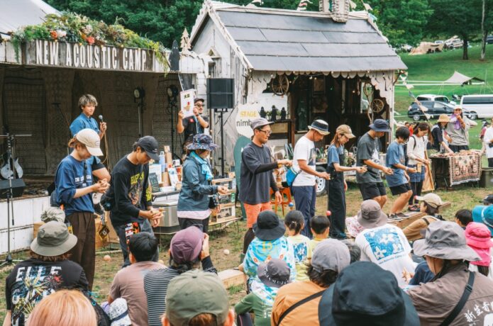 「景品すご」「大人も本気」ニューアコのCAMP HACKブースで今年も“けん玉大会”！初心者も安心だよ