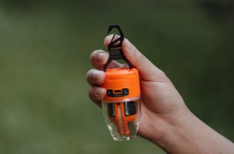 この小ささで、何役こなす？“ロボット顔”が刺さる「電動エアーポンプ」6選