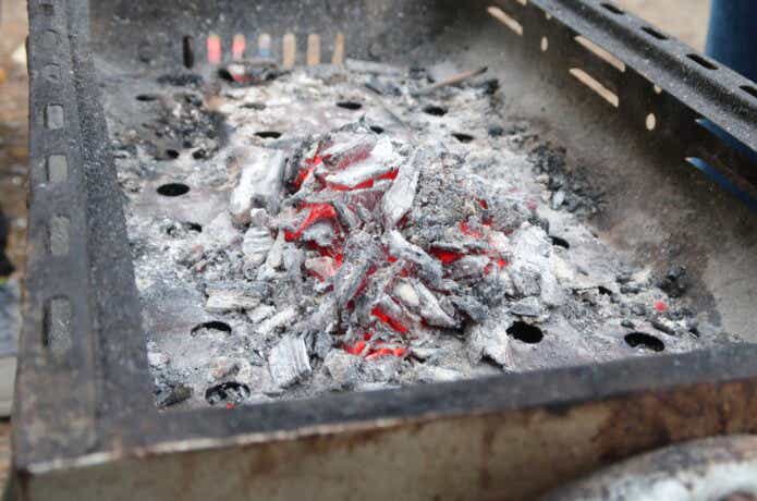 BBQ後の炭