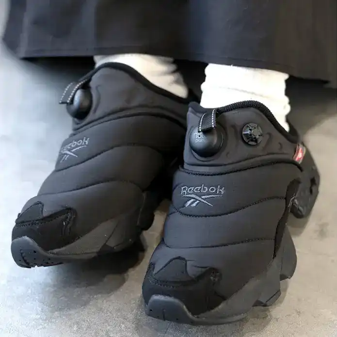 リーボックのINSTAPUMP FURY MULE