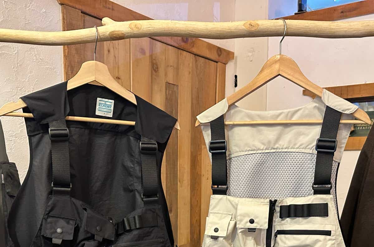 エルネスト　「CREATOR UTILITY VEST PRO」