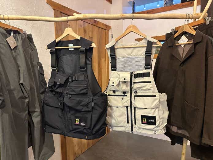 エルネスト　「CREATOR UTILITY VEST PRO」