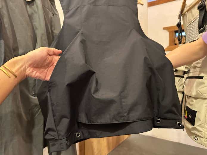 エルネスト　「CREATOR UTILITY VEST PRO」