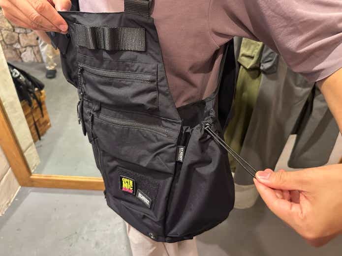 エルネスト　「CREATOR UTILITY VEST PRO」