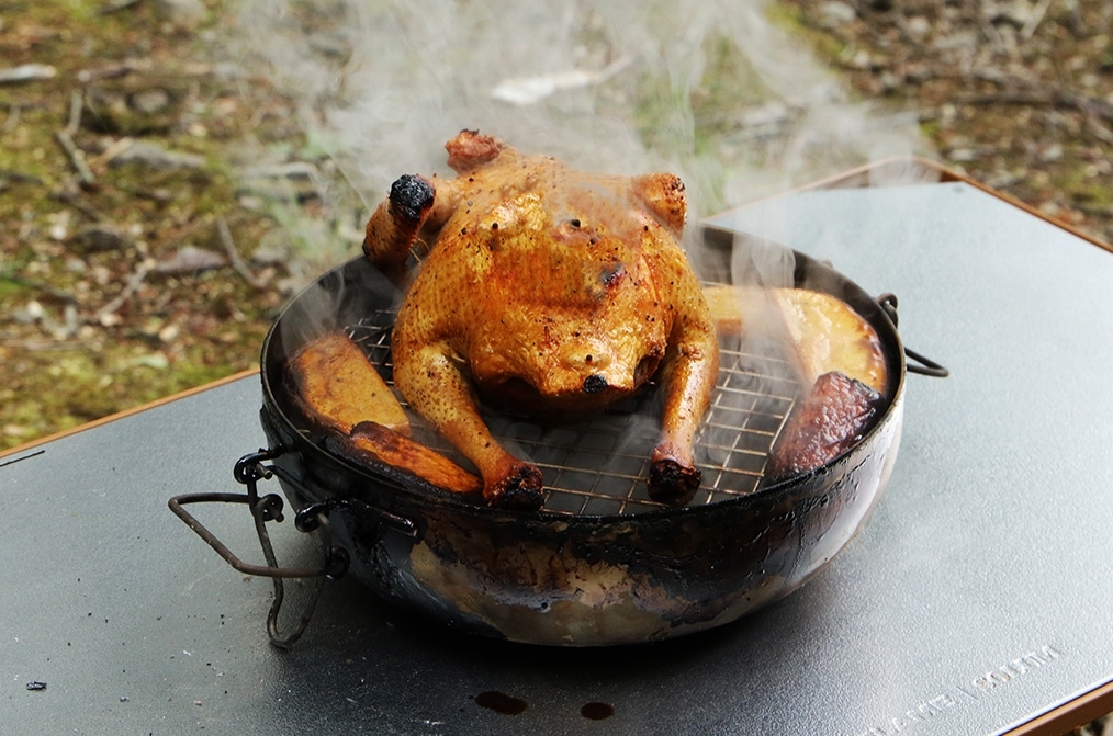 「1台で5役いけます」「焚き火で料理しよ」テンマク新作は、“焼く・煮る・蒸す・炒め・揚げ”がこれで完結…！